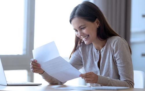 8 Factors to Consider When Deciding Between Physician Job Offers