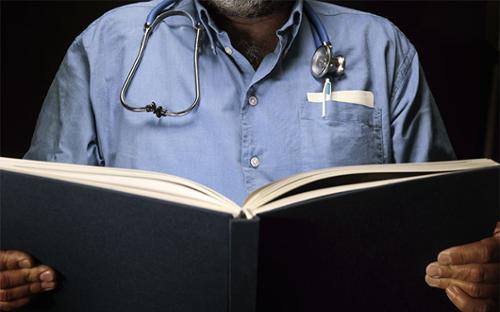 How to Study During Residency: Effective Strategies for Busy Physicians in Training