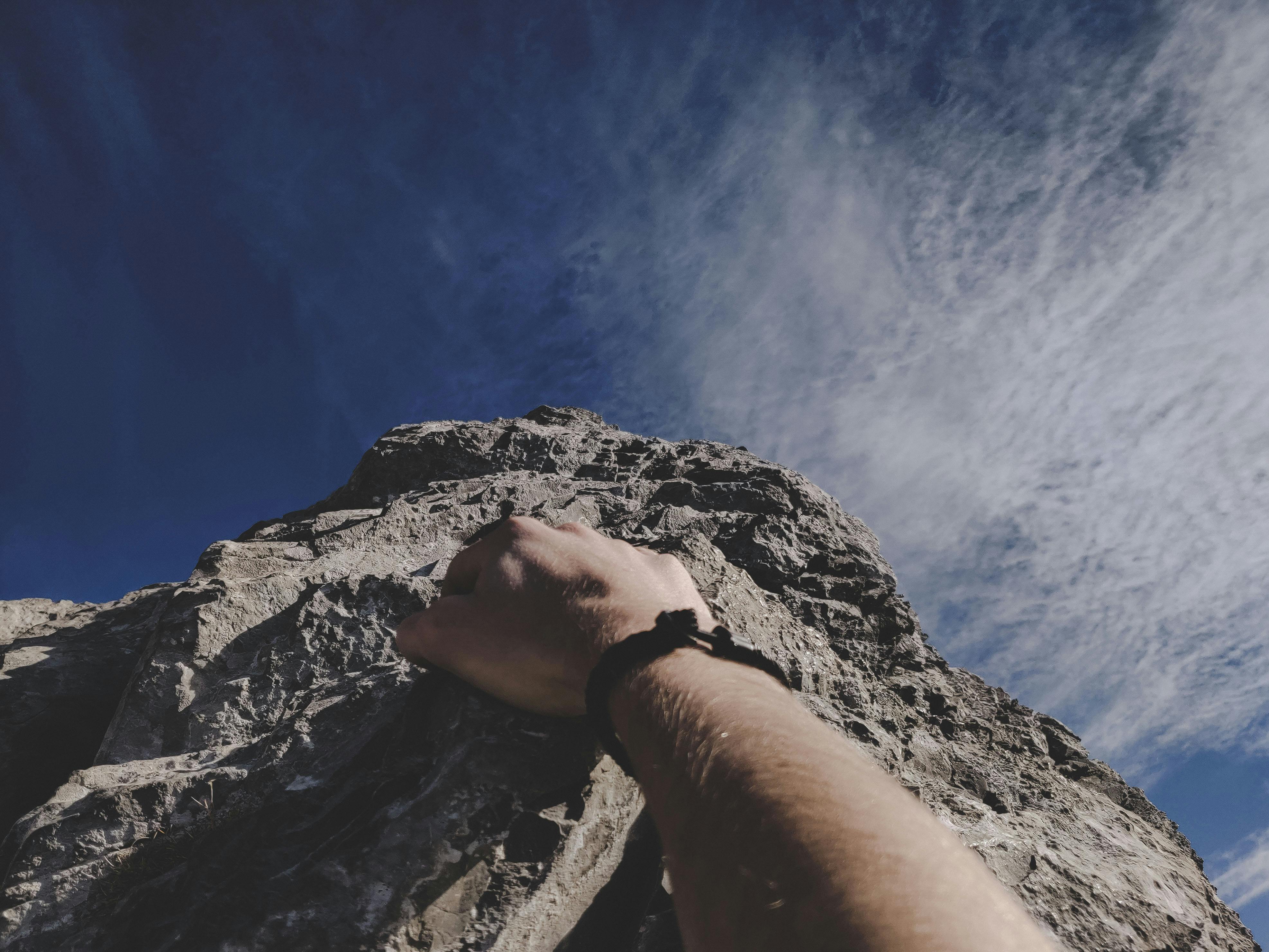 Addressing the Challenges Recruitment Firms Face in Physician Hiring